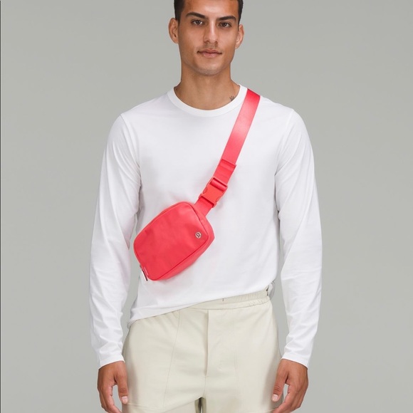 NWT Lululemon Everywhere Belt Bag in Pale Raspberry 🧨 - Picture 5 of 9